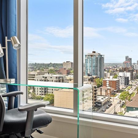 City Centre Retreat - 1Br Condo With Desk YYC Exteriér fotografie
