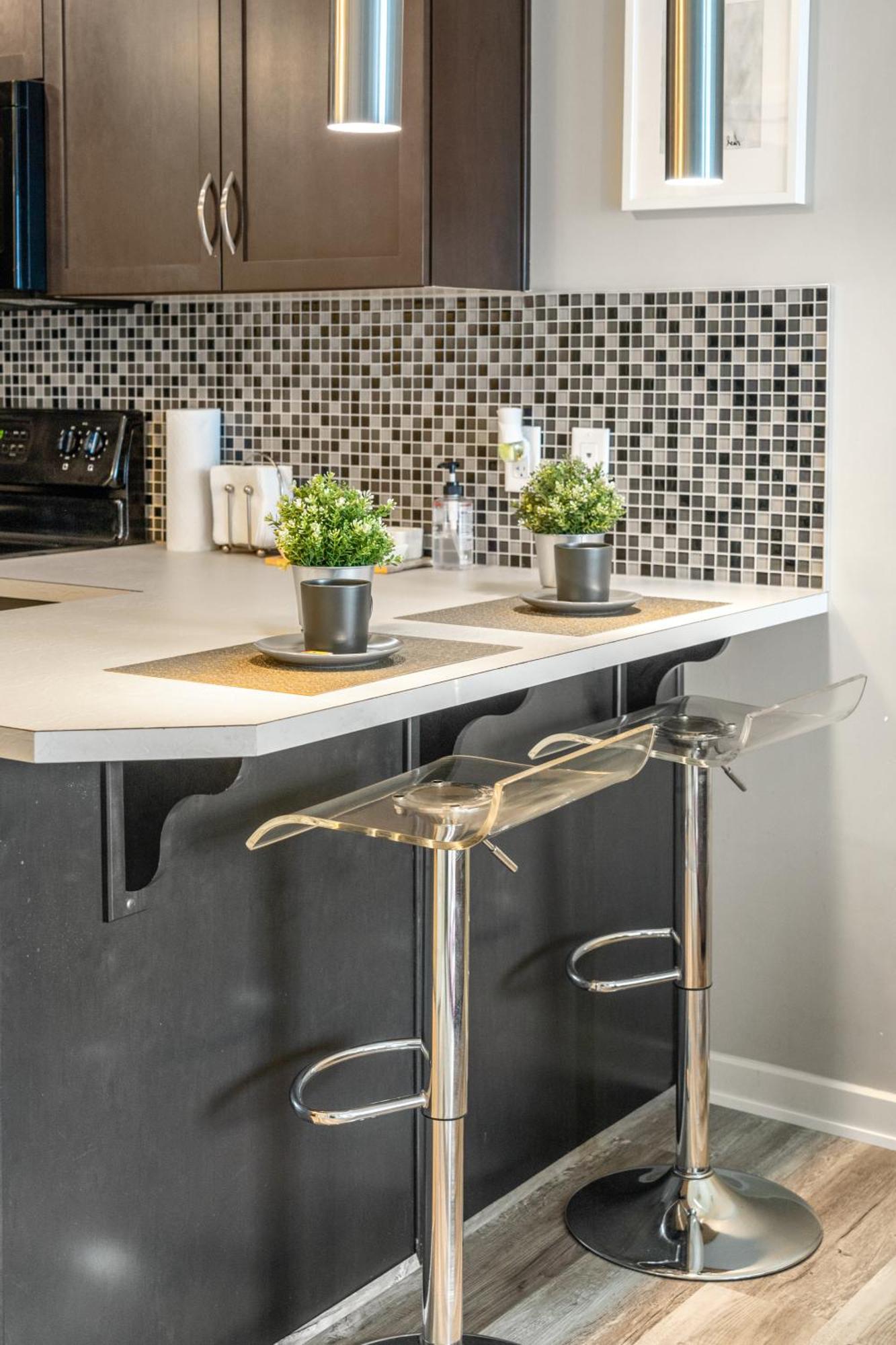 City Centre Retreat - 1Br Condo With Desk YYC Exteriér fotografie